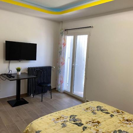 Chambres Pour 1 Ou 2 Personnes Prayssac ภายนอก รูปภาพ